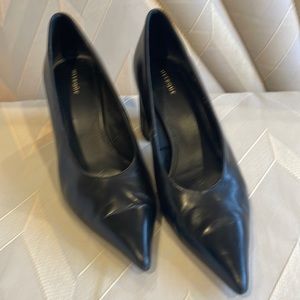 Shoes black leather size 39 heels is 3 inches